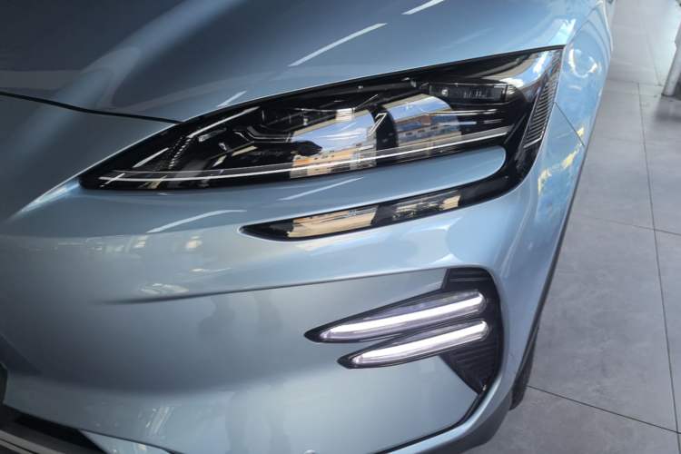 Used BYD Song PLUS New Energy 2025 EV Smart Drive Edition 605km Flagship Model Left Front Headlight