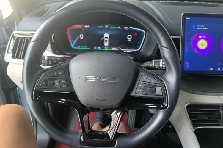 Used BYD Song PLUS New Energy 2025 EV Smart Drive Edition 605km Flagship Model Steering Wheel