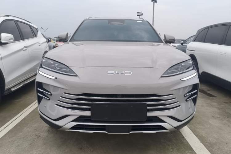 Used BYD Song PLUS New Energy 2025 DM-i Smart Drive 112KM Prestige Model Front