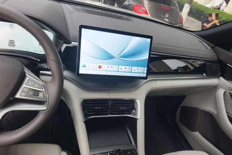 Used BYD Song PLUS New Energy 2025 DM-i 112KM Prestige Model Audio And AC Panel