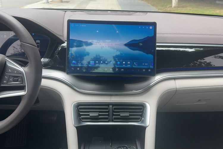 Used BYD Song PLUS New Energy 2025 DM-i 112KM Prestige Model Audio And AC Panel