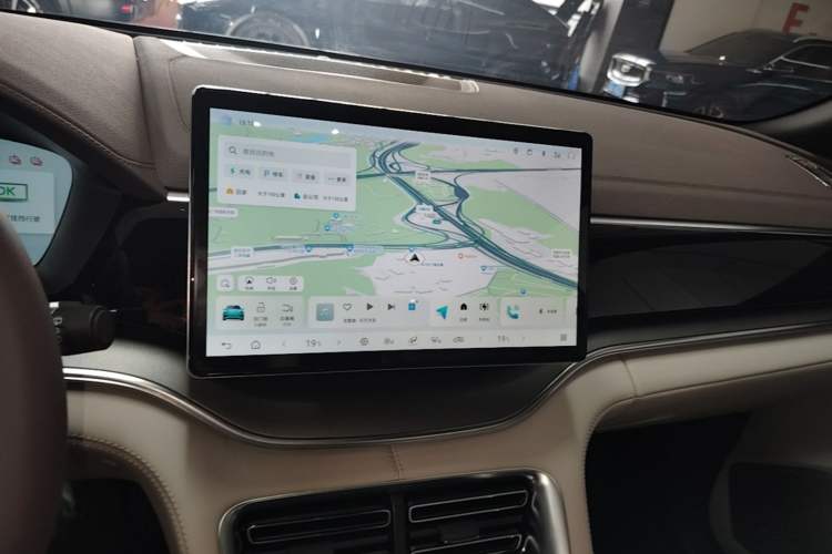 Used BYD Song PLUS New Energy 2025 EV Intelligent Driving Edition 520km Luxury Model Audio And AC Panel