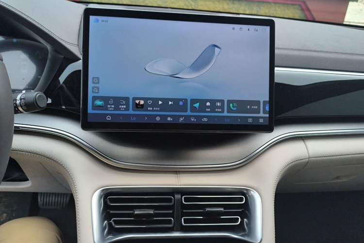 Used BYD Song PLUS New Energy 2025 DM-i 112KM Prestige Model Audio And AC Panel