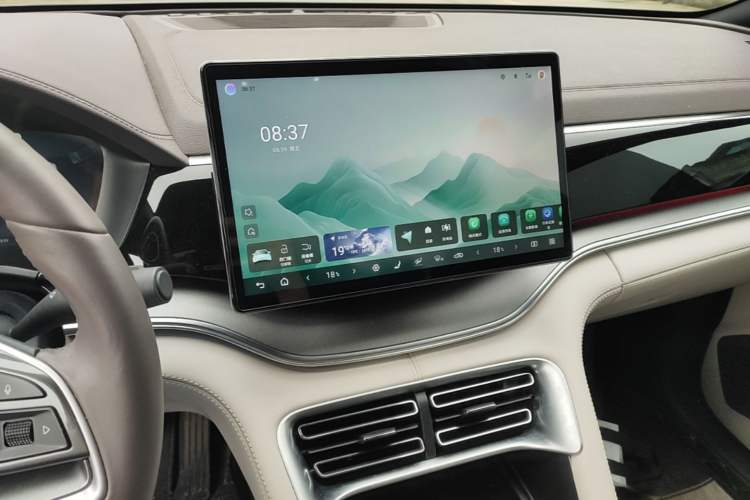 Used BYD Song PLUS New Energy 2025 DM-i 112KM Prestige Model Audio And AC Panel