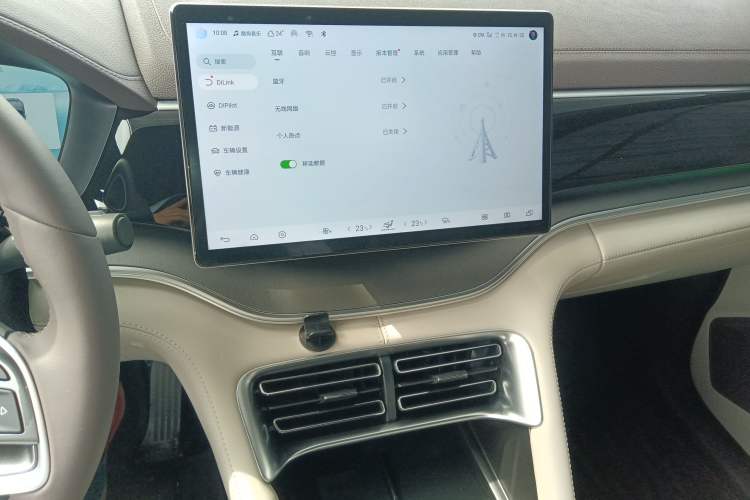 Used BYD Song PLUS New Energy 2025 DM-i 112KM Prestige Model Audio And AC Panel