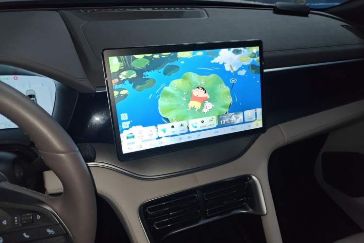 Used BYD Song PLUS New Energy 2025 EV 520km Luxury Version Audio And AC Panel
