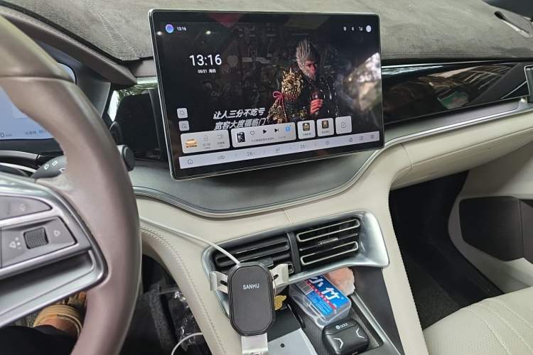 Used BYD Song PLUS New Energy 2025 EV 520km Luxury Version Audio And AC Panel