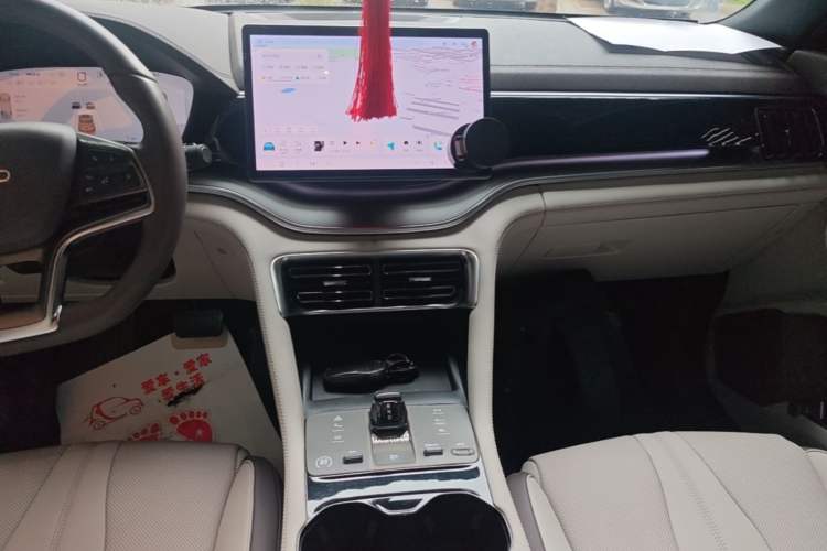 Used BYD Song PLUS New Energy 2025 EV 520km Premium Version Audio And AC Panel