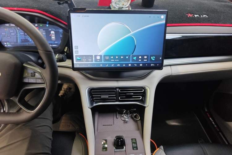Used BYD Song PLUS New Energy 2025 DM-i Smart Drive 112KM Prestige Model Audio And AC Panel