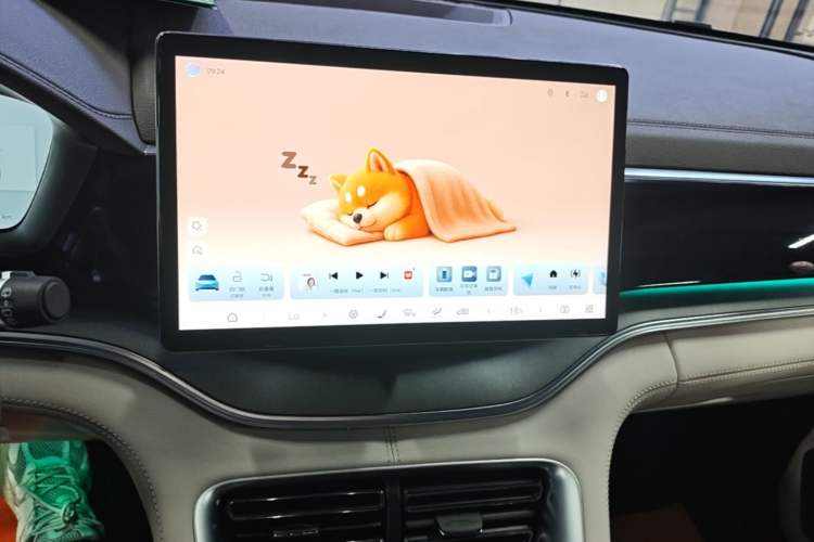 Used BYD Song PLUS New Energy 2025 DM-i 112KM Prestige Model Audio And AC Panel
