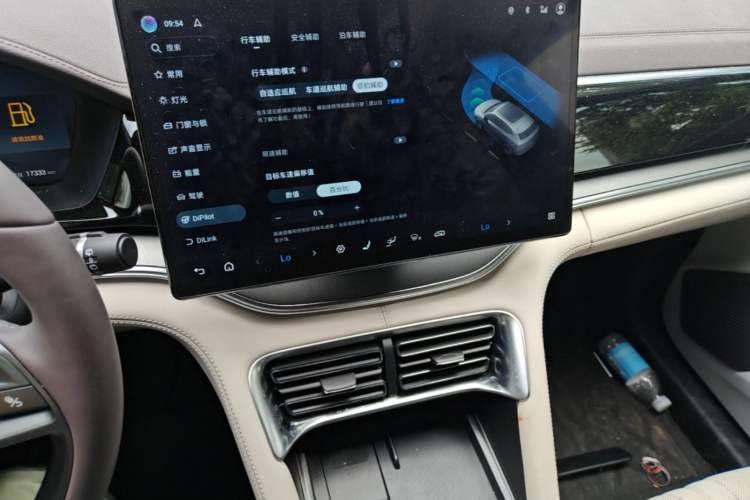 Used BYD Song PLUS New Energy 2025 DM-i 112KM Prestige Model Audio And AC Panel