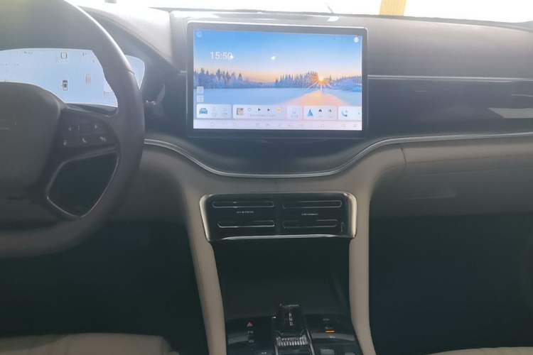 Used BYD Song PLUS New Energy 2025 EV Intelligent Driving Edition 520km Luxury Model Audio And AC Panel