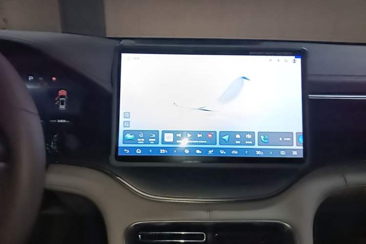 Used BYD Song PLUS New Energy 2025 DM-i 112KM Prestige Model Audio And AC Panel