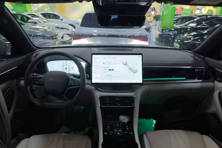 Used BYD Song PLUS New Energy 2025 EV Smart Drive Edition 605km Flagship Model Center Console