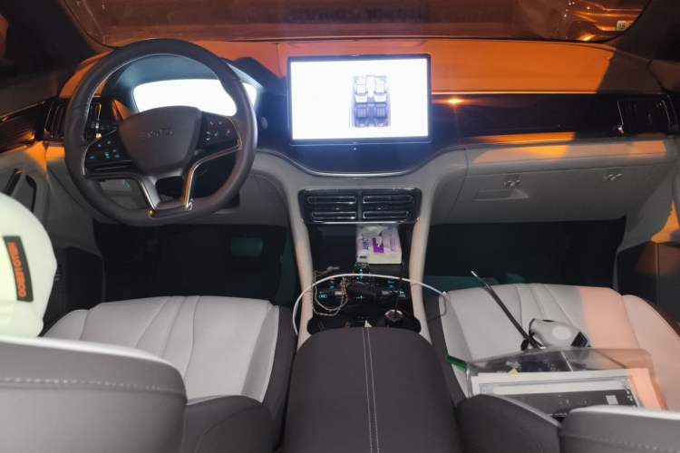 Used BYD Song PLUS New Energy 2025 EV 520km Premium Version Center Console