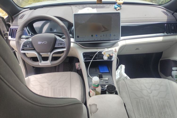 Used BYD Song PLUS New Energy 2025 DM-i 160KM Flagship Model Center Console