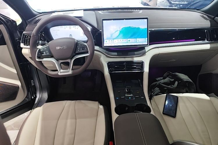 Used BYD Song PLUS New Energy 2025 EV 520km Premium Version Center Console