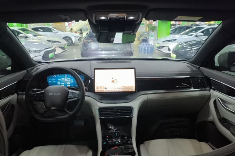 Used BYD Song PLUS New Energy 2025 EV Intelligent Driving Edition 520km Luxury Model Center Console