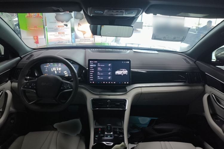 Used BYD Song PLUS New Energy 2025 EV Intelligent Driving Edition 520km Luxury Model Center Console