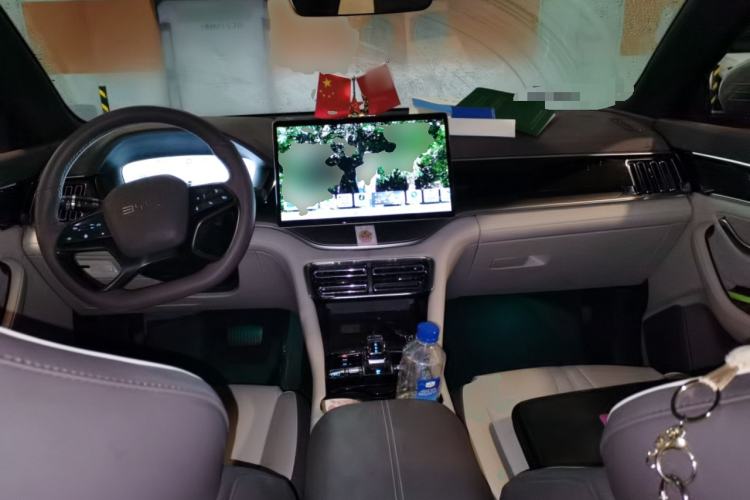 Used BYD Song PLUS New Energy 2025 EV 520km Premium Version Center Console