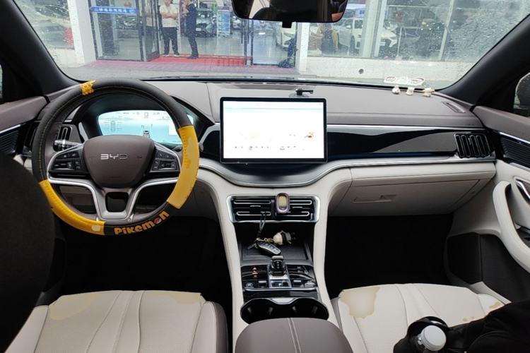Used BYD Song PLUS New Energy 2025 DM-i 112KM Prestige Model Center Console