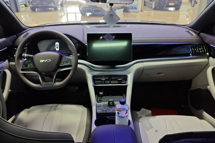 Used BYD Song PLUS New Energy 2025 DM-i 112KM Prestige Model Center Console