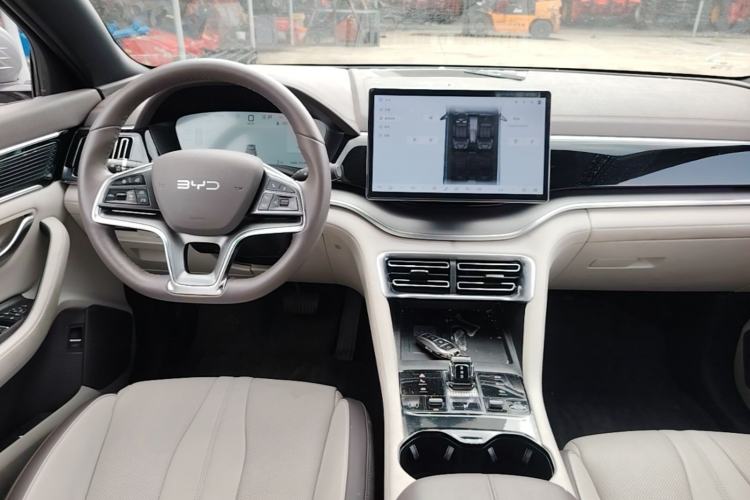 Used BYD Song PLUS New Energy 2025 DM-i 112KM Prestige Model Center Console