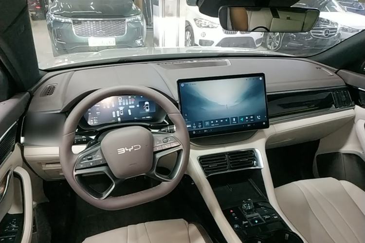 Used BYD Song PLUS New Energy 2025 DM-i Intelligent Driving 160KM Flagship Model Center Console
