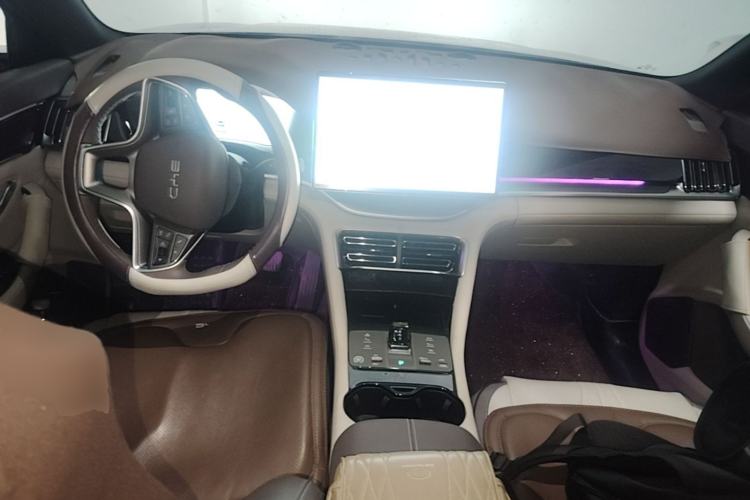 Used BYD Song PLUS New Energy 2025 DM-i 160KM Flagship PLUS Center Console