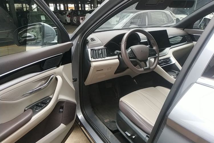 Used BYD Song PLUS New Energy 2025 DM-i 112KM Prestige Model Driver Seat