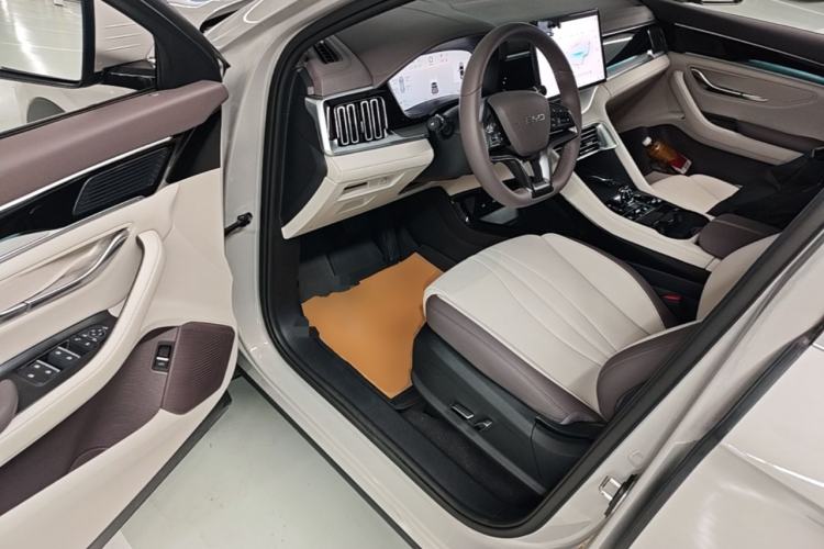 Used BYD Song PLUS New Energy 2025 DM-i 112KM Prestige Model Driver Seat