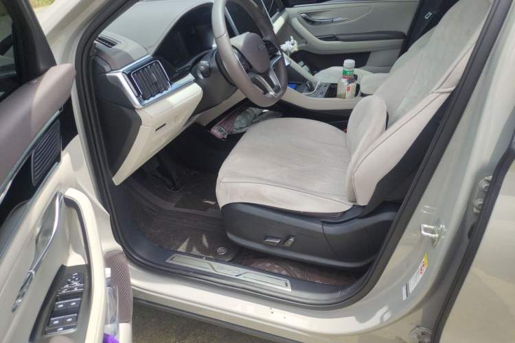 Used BYD Song PLUS New Energy 2025 DM-i 160KM Flagship Model Driver Seat