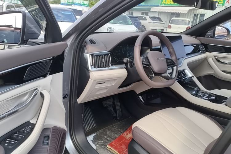 Used BYD Song PLUS New Energy 2025 EV 520km Luxury Version Driver Seat
