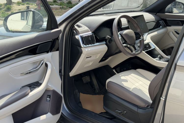 Used BYD Song PLUS New Energy 2025 DM-i 112KM Prestige Model Driver Seat