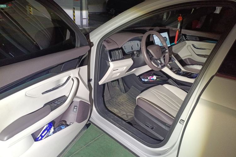 Used BYD Song PLUS New Energy 2025 EV 520km Premium Version Driver Seat