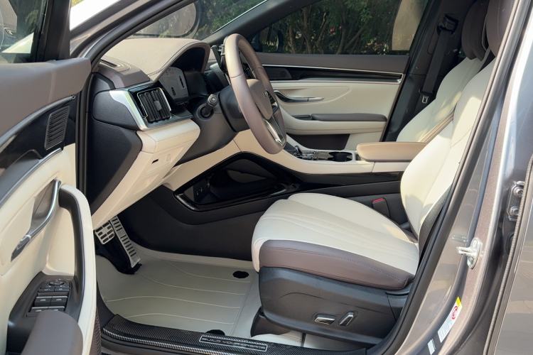 Used BYD Song PLUS New Energy 2025 DM-i 112KM Prestige Model Driver Seat