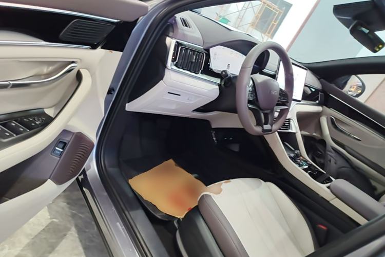 Used BYD Song PLUS New Energy 2025 EV 520km Luxury Version Driver Seat