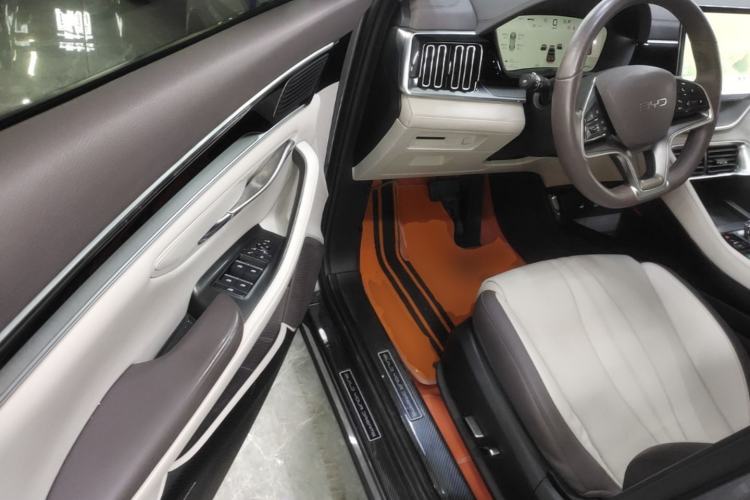 Used BYD Song PLUS New Energy 2025 DM-i 112KM Prestige Model Driver Seat