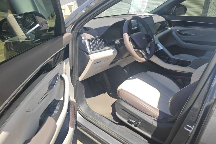 Used BYD Song PLUS New Energy 2025 DM-i 112KM Prestige Model Driver Seat