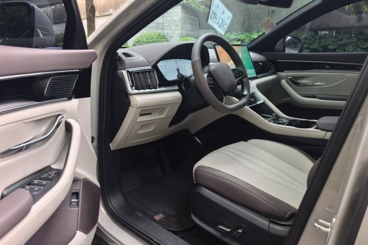 Used BYD Song PLUS New Energy 2025 DM-i Smart Drive 112KM Prestige Model Driver Seat