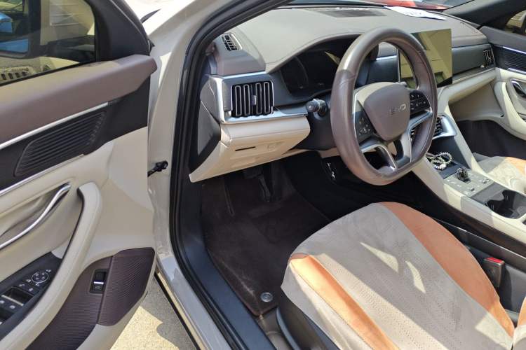 Used BYD Song PLUS New Energy 2025 DM-i 112KM Prestige Model Driver Seat