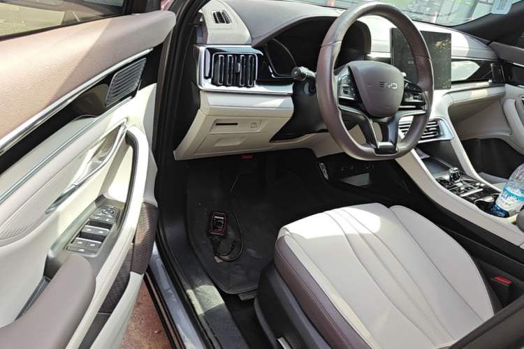Used BYD Song PLUS New Energy 2025 EV 520km Luxury Version Driver Seat