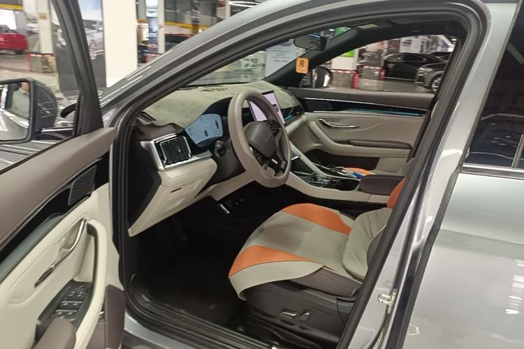 Used BYD Song PLUS New Energy 2025 DM-i 112KM Prestige Model Driver Seat