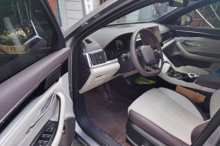 Used BYD Song PLUS New Energy 2025 DM-i 112KM Prestige Model Driver Seat