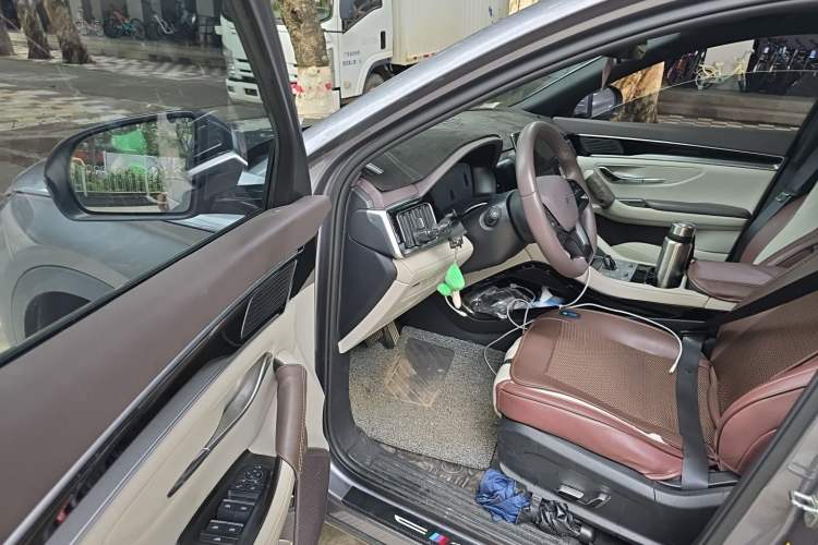 Used BYD Song PLUS New Energy 2025 EV 520km Luxury Version Driver Seat