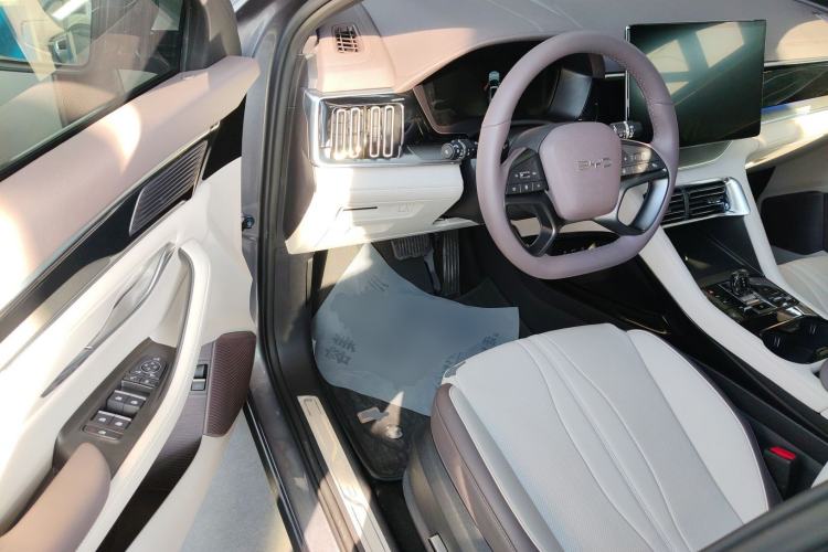 Used BYD Song PLUS New Energy 2025 EV Smart Drive Edition 605km Flagship Model Driver Seat