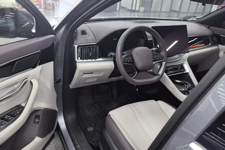 Used BYD Song PLUS New Energy 2025 EV Intelligent Driving Version 520km Premium Model Driver Seat