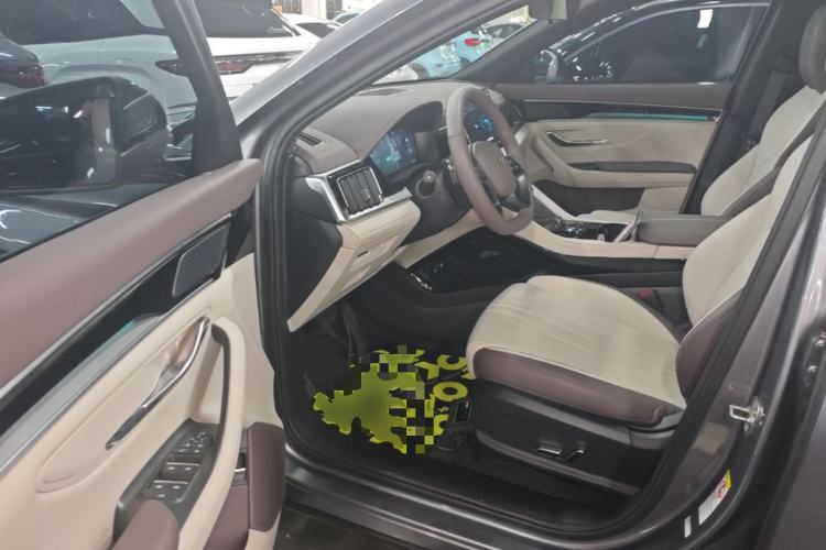 Used BYD Song PLUS New Energy 2025 DM-i Intelligent Driving 112KM Prestige Model Driver Seat