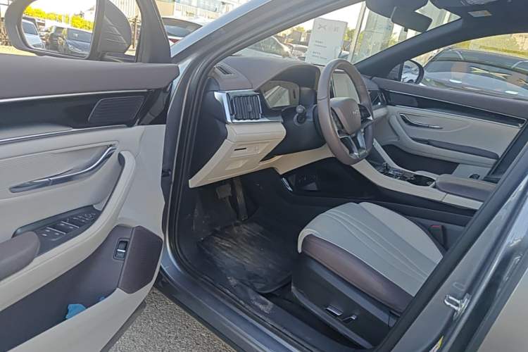 Used BYD Song PLUS New Energy 2025 EV 520km Premium Version Driver Seat