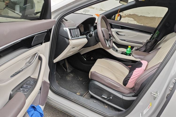 Used BYD Song PLUS New Energy 2025 DM-i 112KM Prestige Model Driver Seat